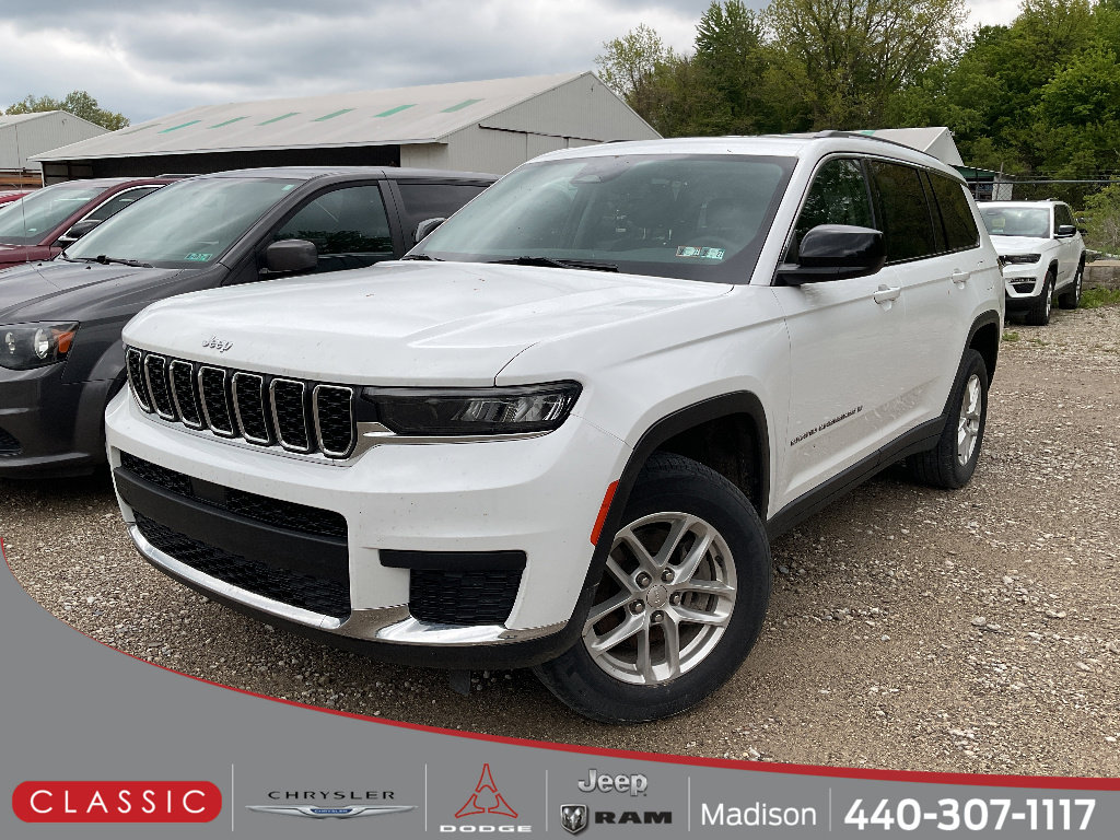 Used 2024 Jeep Grand Cherokee L Laredo AWD/4WD image 1