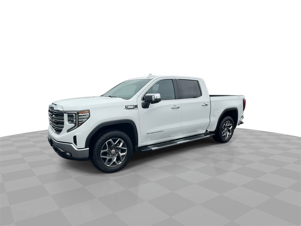 Used 2023 GMC Sierra 1500 SLT w/ SLT Convenience Package image 4