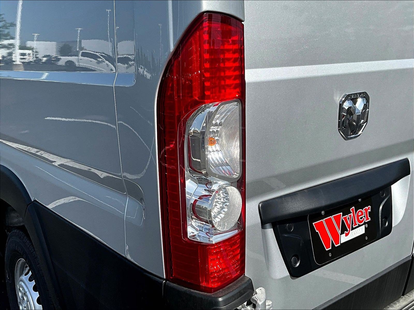 New 2026 RAM ProMaster 3500 w/ Crew Van Package FWD image 15