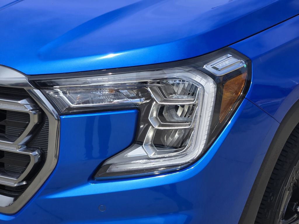 Used 2024 GMC Terrain AT4 w/ Tech Package AWD/4WD image 6