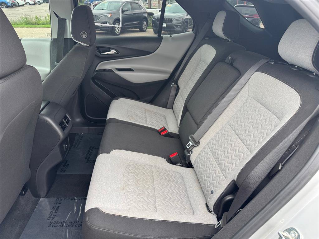 Used 2022 Chevrolet Equinox LS AWD/4WD image 9