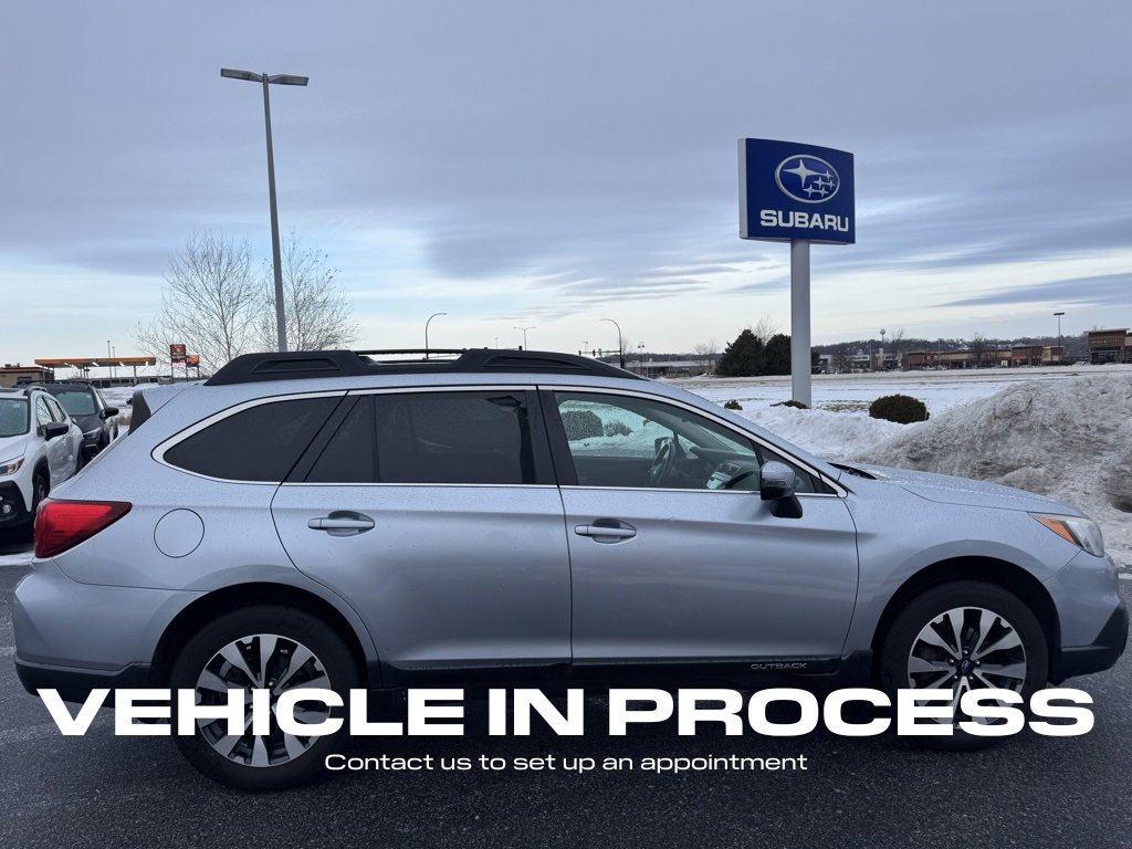Used 2015 Subaru Outback 2.5i Limited image 2