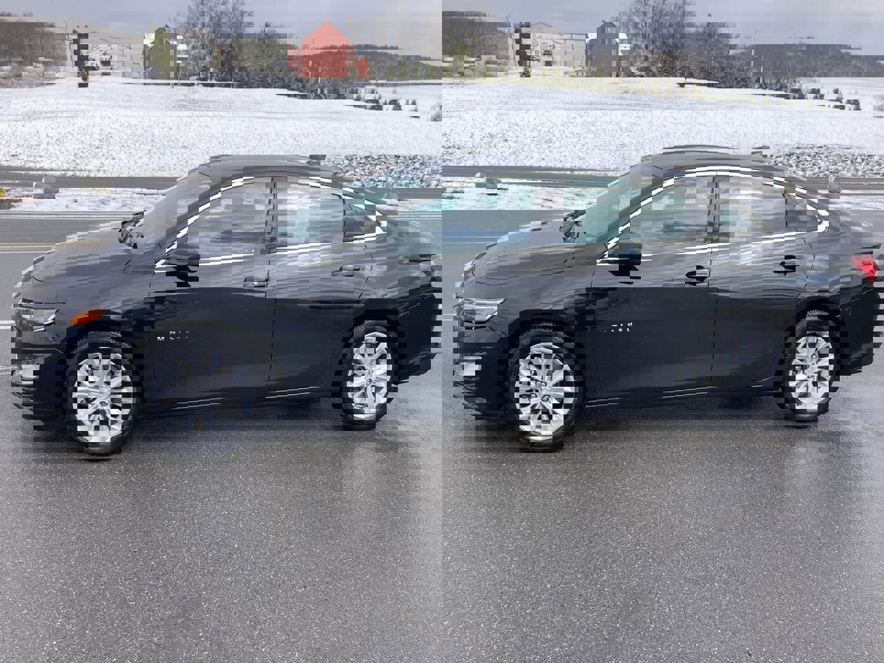 Used 2022 Chevrolet Malibu LT image 4