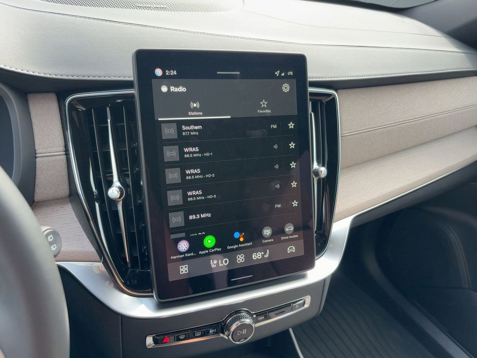 New 2026 Volvo XC90 T8 Plus image 24