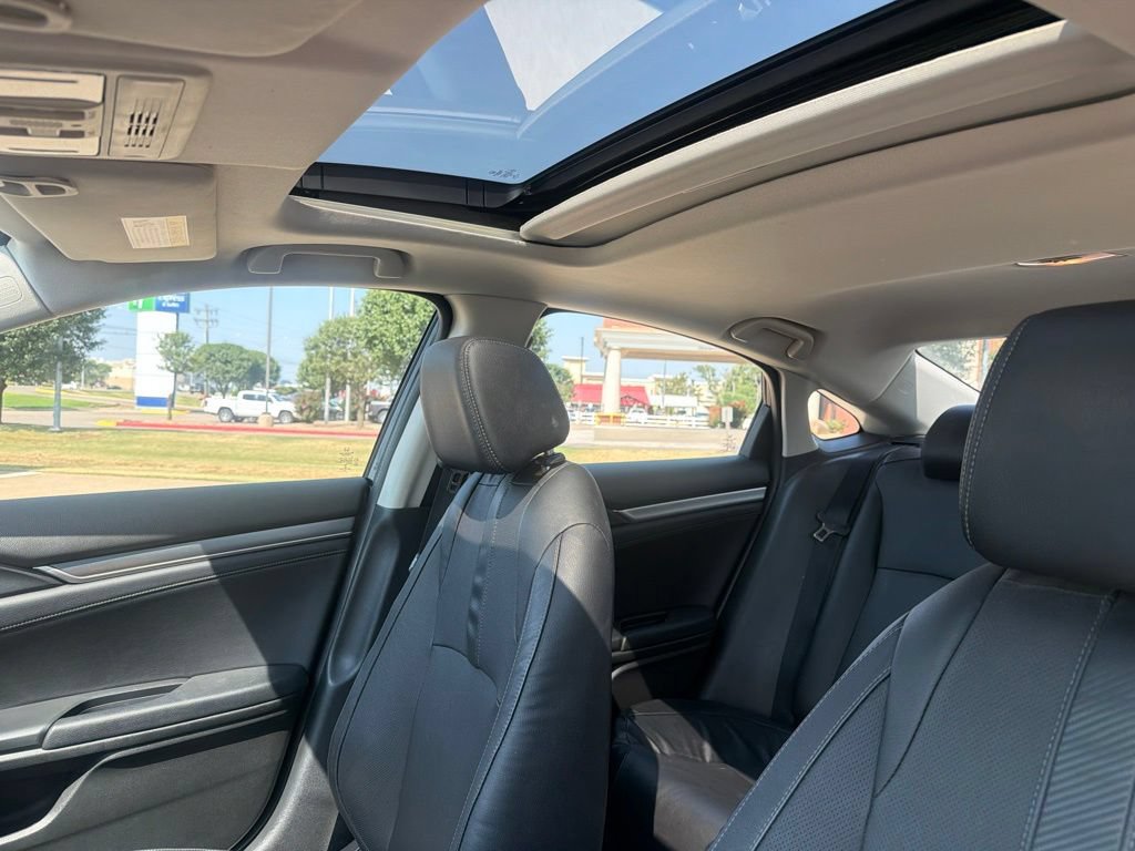Used 2016 Honda Civic Touring image 22