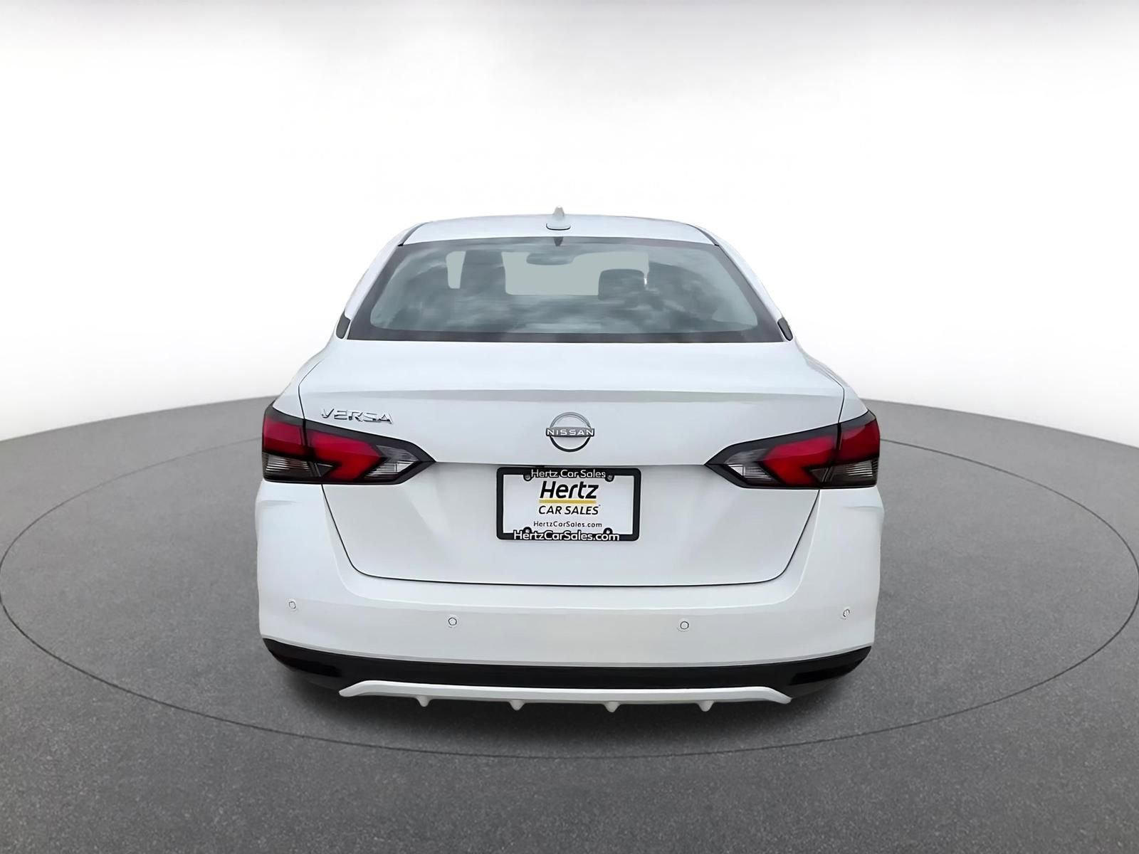 Used 2025 Nissan Versa SV FWD image 12