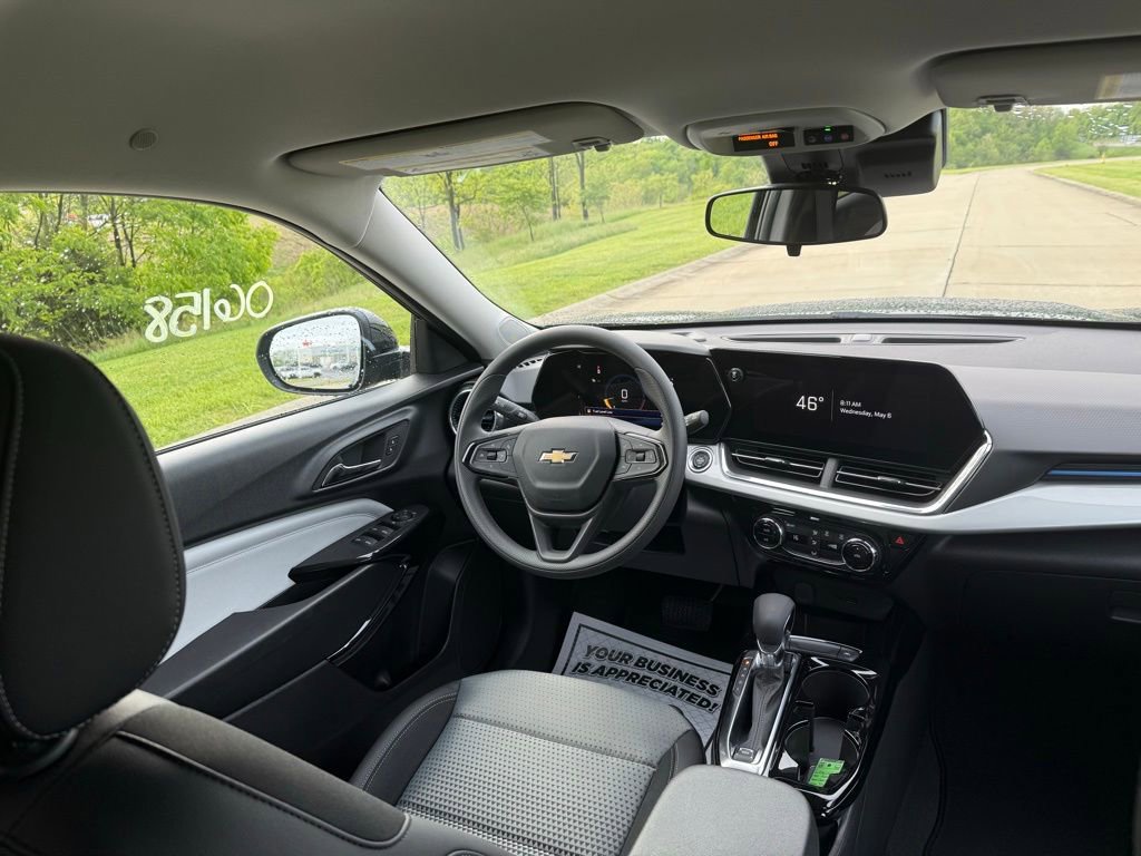 New 2026 Chevrolet Trax LT w/ Driver Confidence Package FWD image 18
