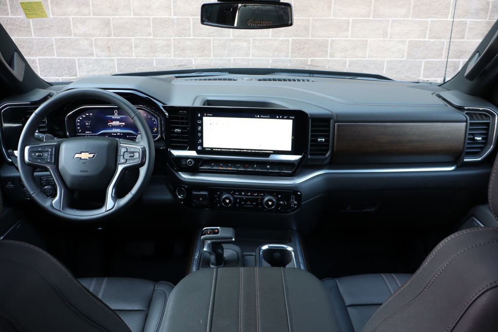 Used 2025 Chevrolet Silverado 1500 High Country w/ High Country Premium Package image 48