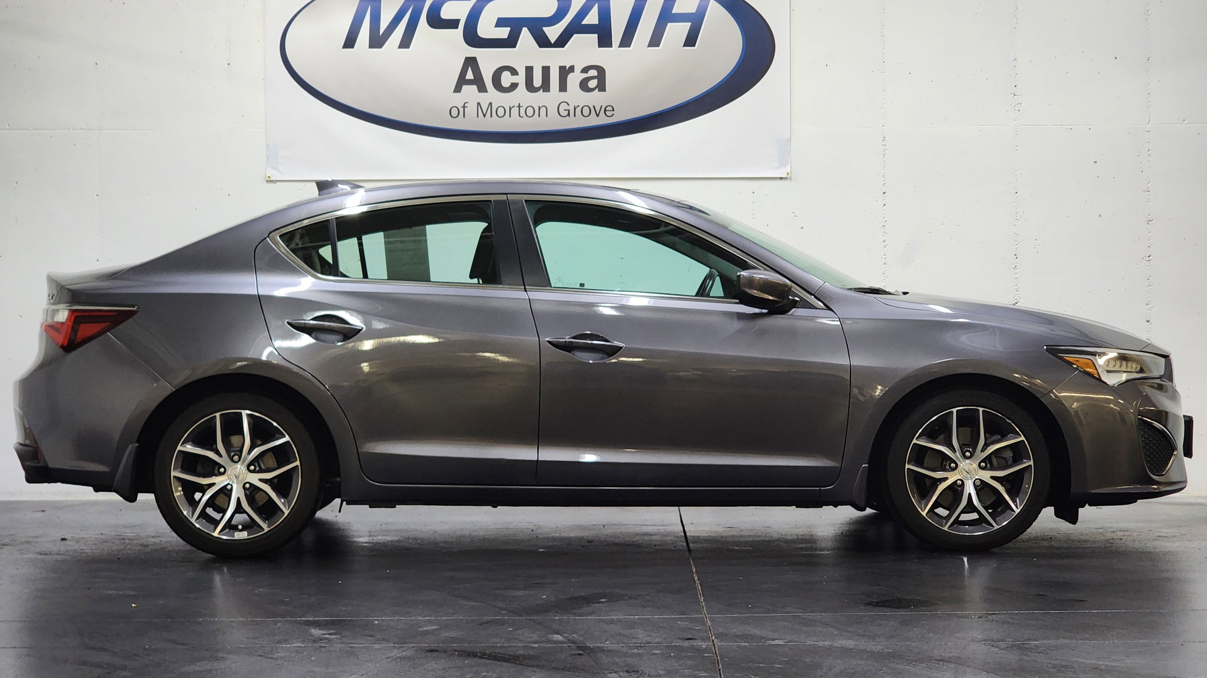 Used 2019 Acura ILX w/ Premium Package image 3