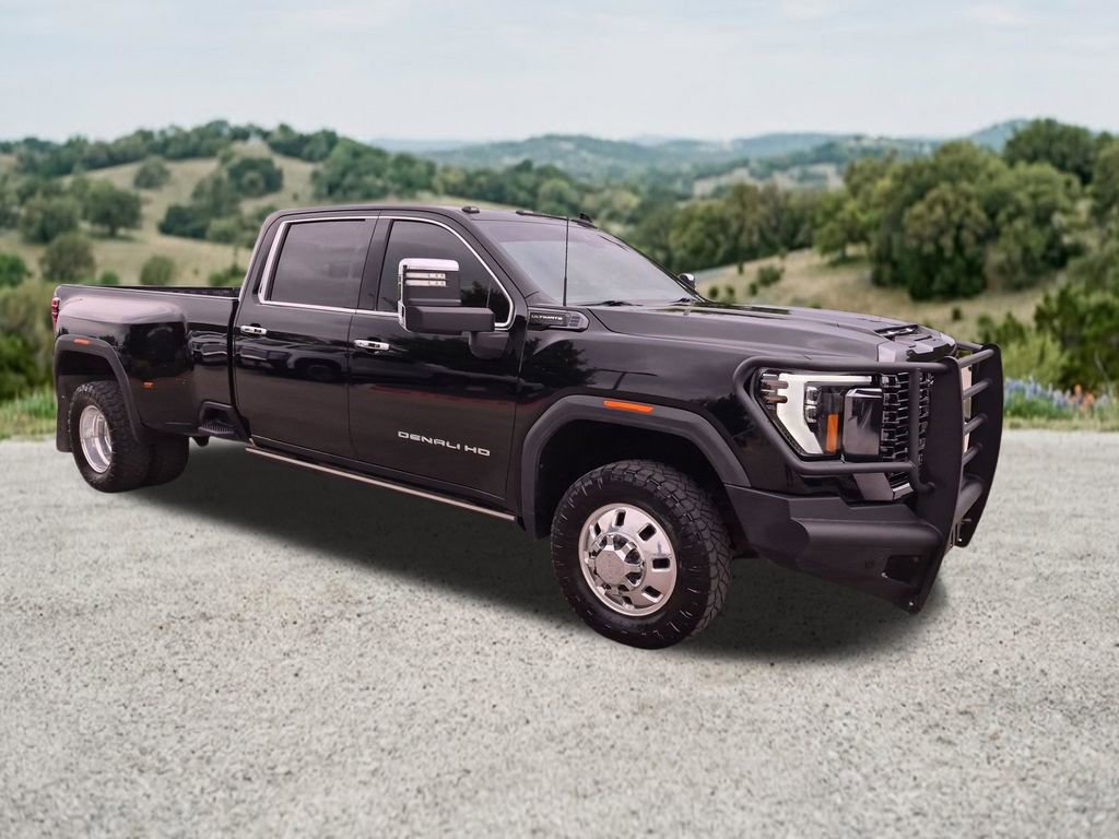 Used 2024 GMC Sierra 3500 Denali Ultimate AWD/4WD image 1