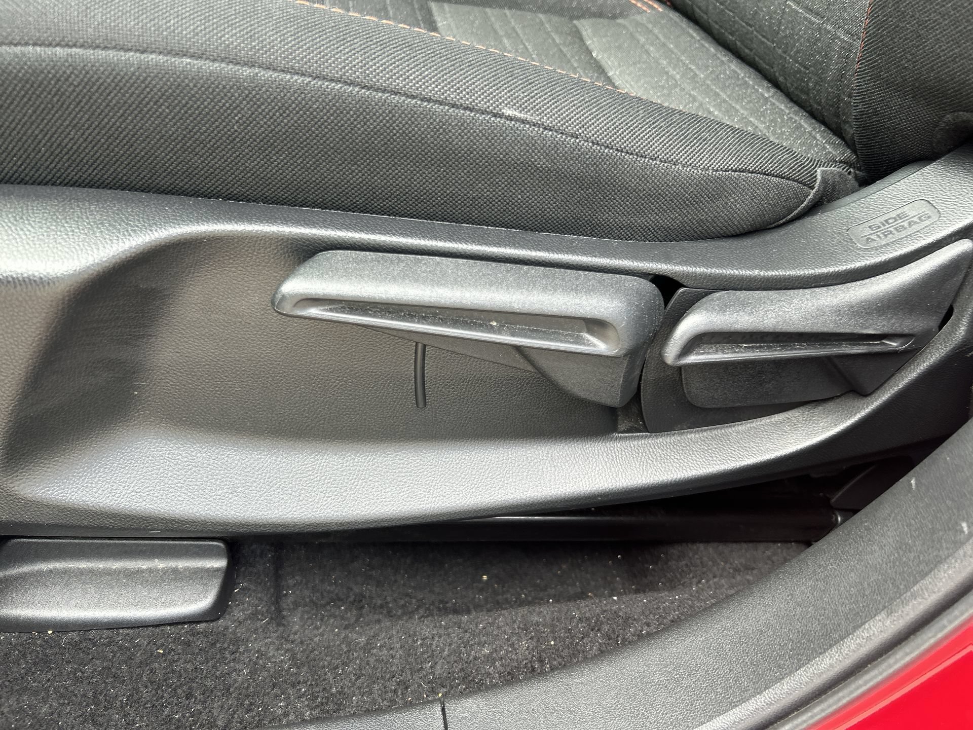 Certified 2025 Honda HR-V Sport image 14