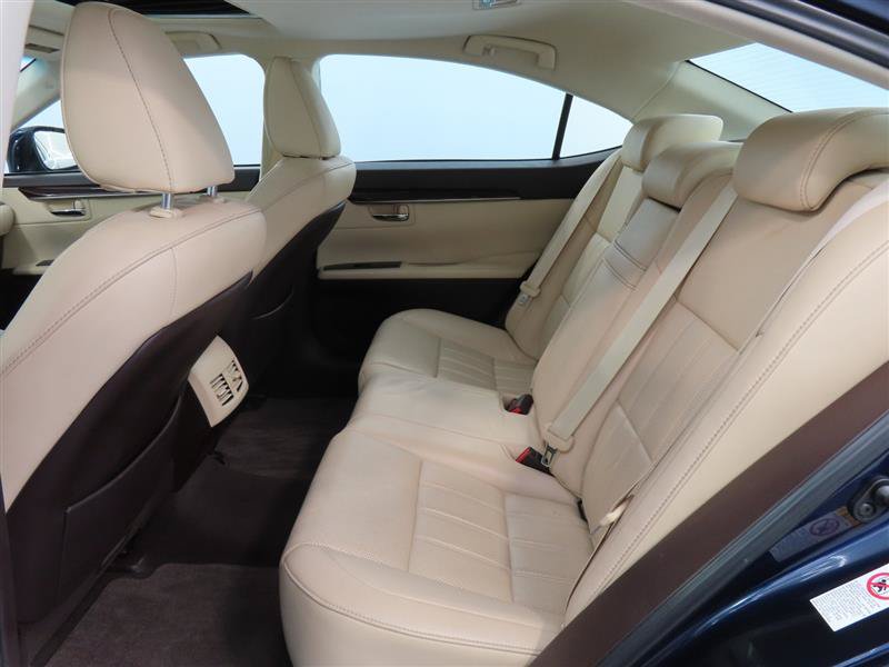 Used 2017 Lexus ES 350 w/ Luxury Package FWD image 27