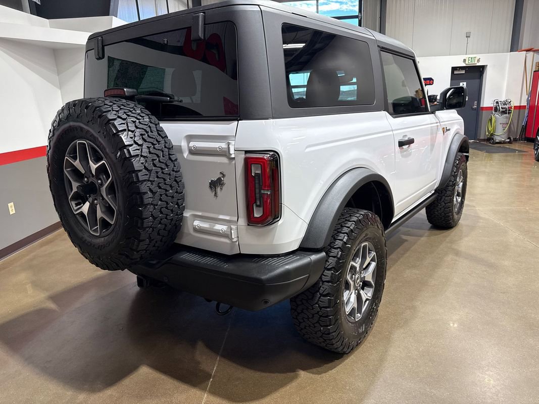 Used 2023 Ford Bronco Badlands image 13