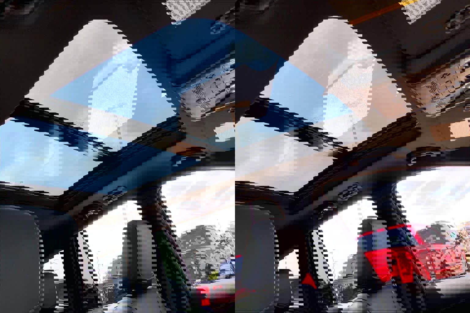 Used 2025 Cadillac XT6 Premium Luxury AWD/4WD image 14