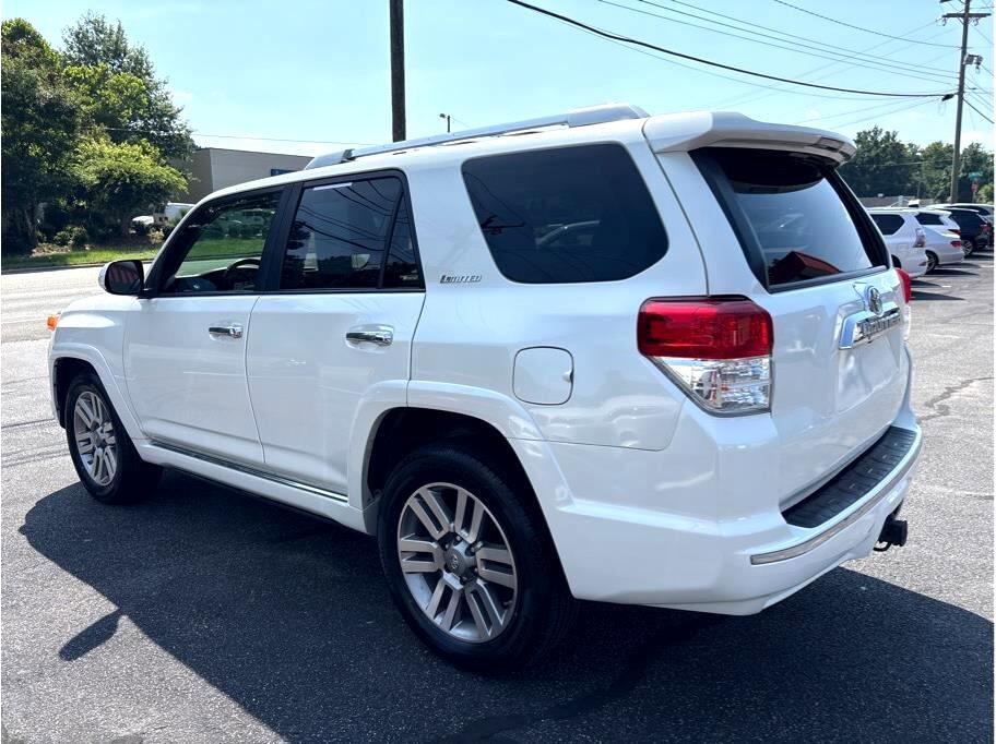 Used 2013 Toyota 4Runner SR5 image 4