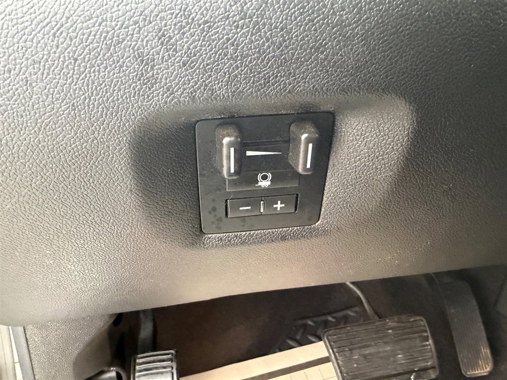 Used 2014 Chevrolet Silverado 3500 LTZ w/ LTZ Plus Package image 31