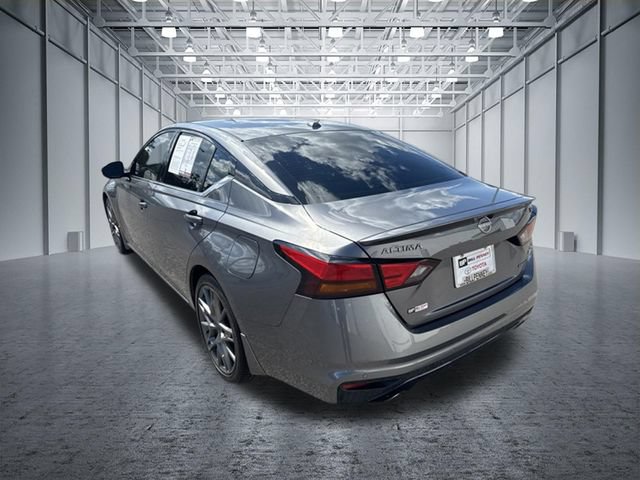 Used 2024 Nissan Altima 2.0 SR FWD image 3