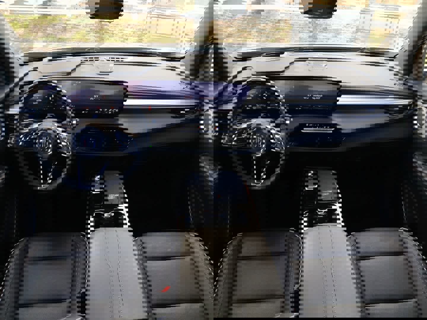 Used 2025 Buick Enclave Avenir w/ Super Cruise Package image 29