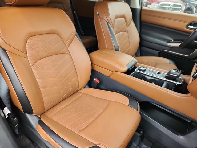 Certified 2024 Nissan Pathfinder Platinum AWD/4WD image 14