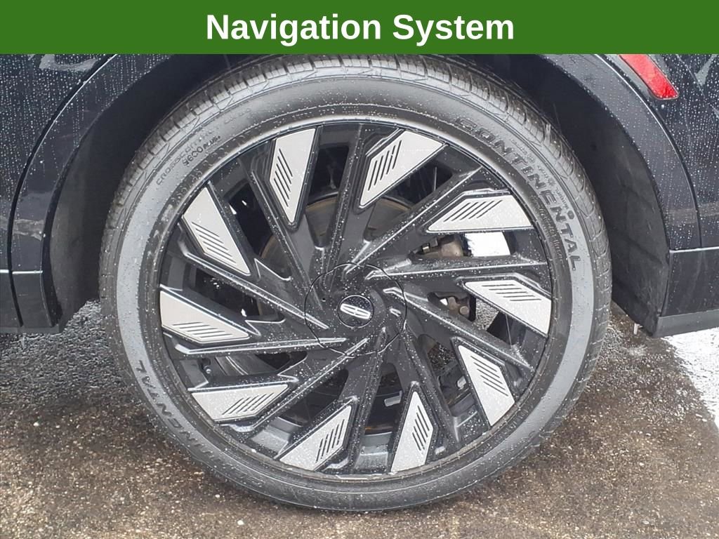 Used 2024 Lincoln Nautilus Reserve w/ Equipment Group 202A image 12