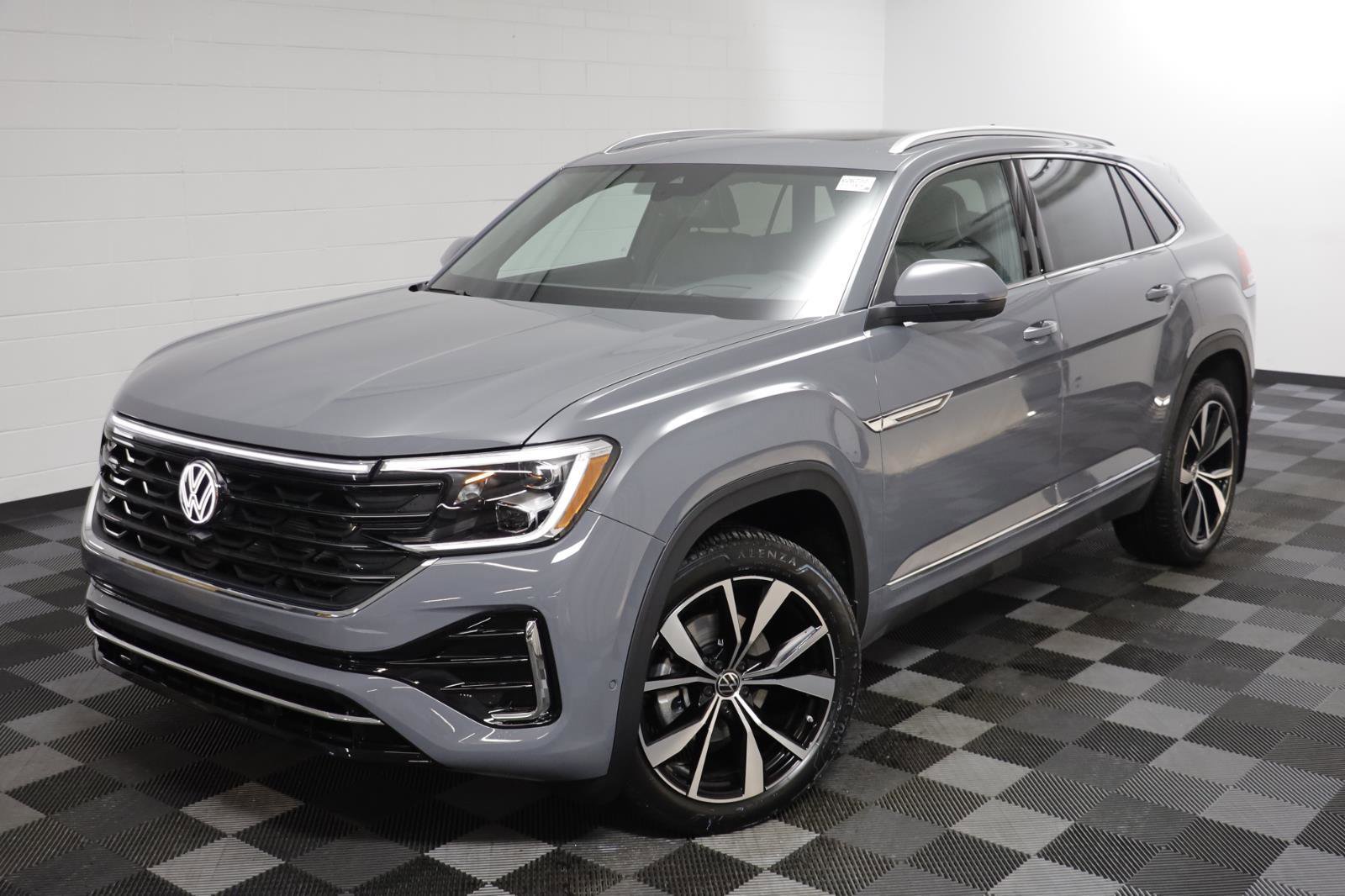 New 2026 Volkswagen Atlas Cross Sport SEL Premium R-Line image 2