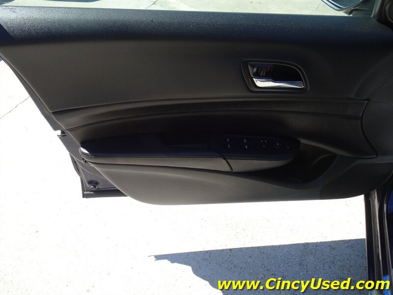 Used 2014 Acura ILX w/ Technology Package FWD image 31