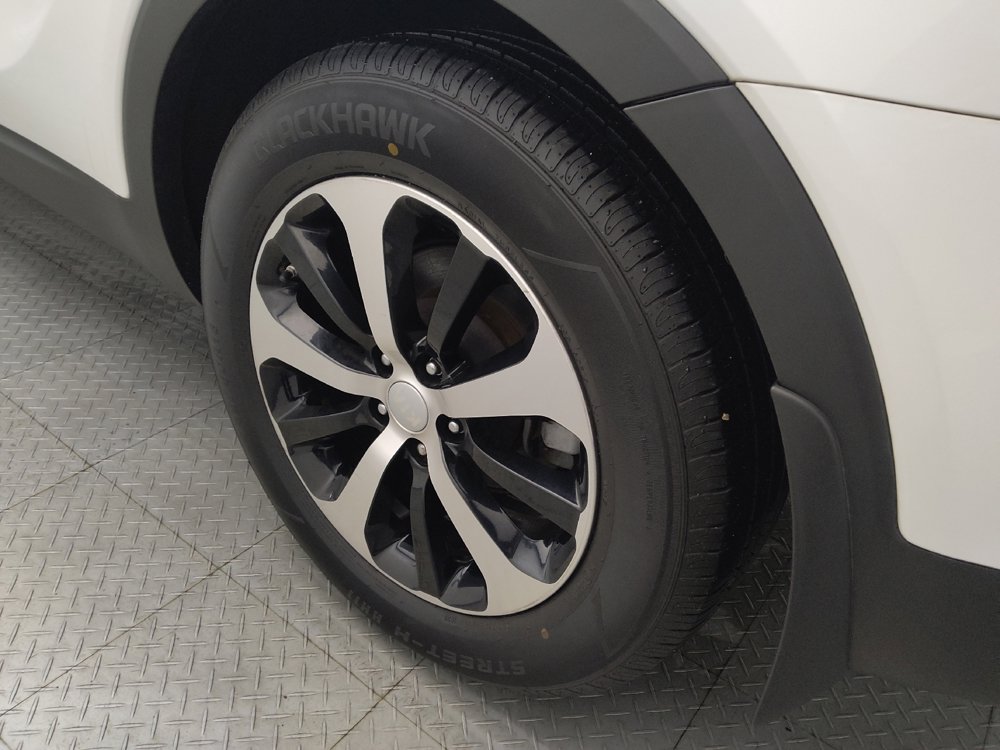 Used 2017 Kia Sorento EX w/ EX V6 Premium Package image 31