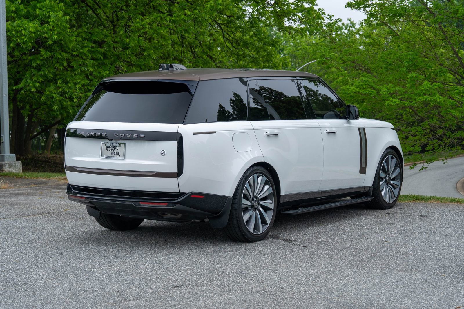 Used 2023 Land Rover Range Rover SV AWD/4WD image 7