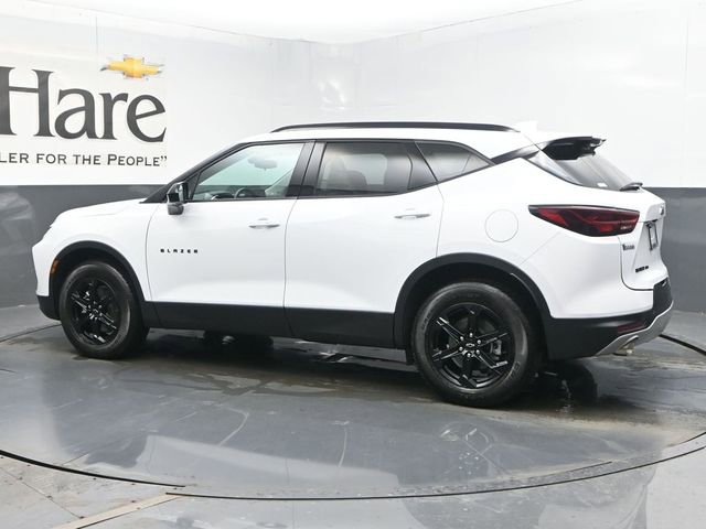 New 2025 Chevrolet Blazer LT w/ Midnight/Sport Edition AWD/4WD image 30