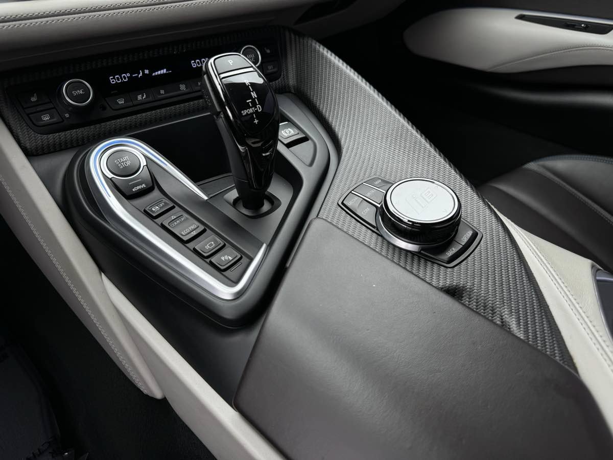 Used 2019 BMW i8 Roadster AWD/4WD image 19