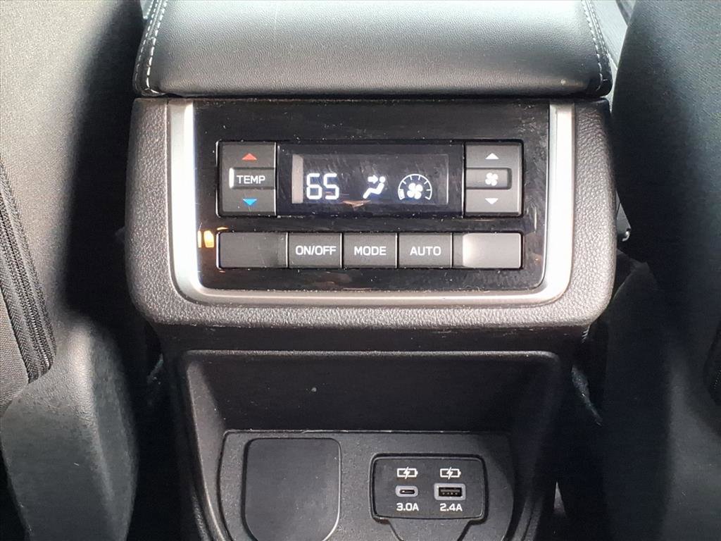Used 2023 Subaru Ascent Premium w/ Convenience Package image 9