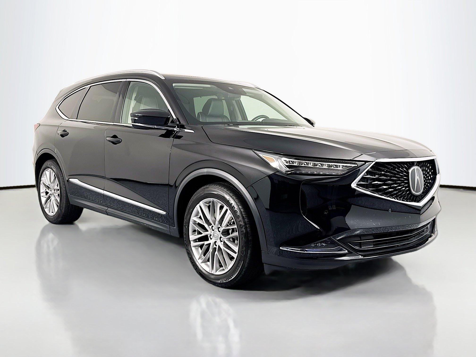 Used 2023 Acura MDX SH-AWD w/ Advance Package image 3