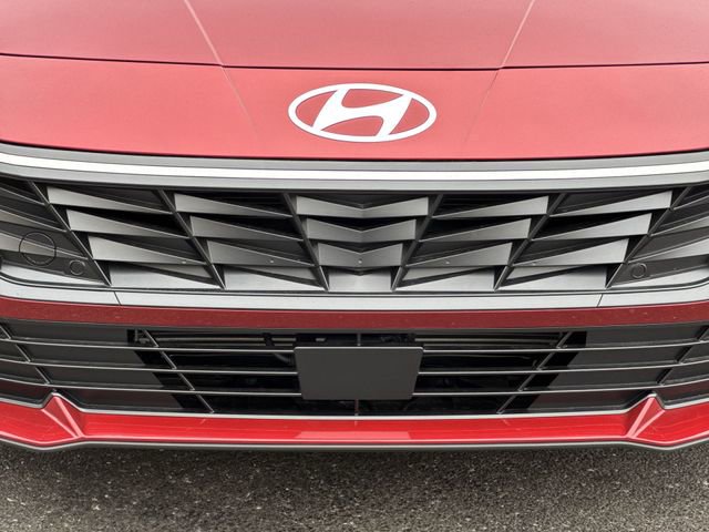 New 2026 Hyundai Elantra Limited image 33