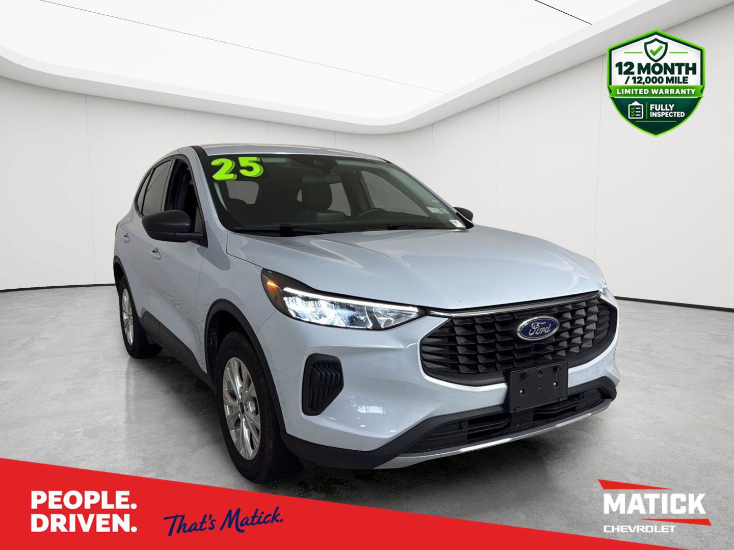 Used 2025 Ford Escape Active AWD/4WD image 1