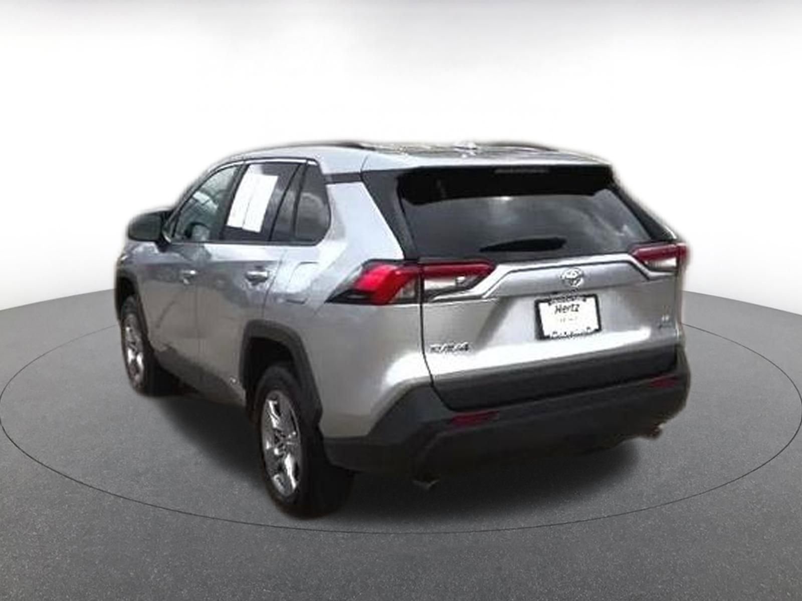 Used 2025 Toyota RAV4 LE image 11