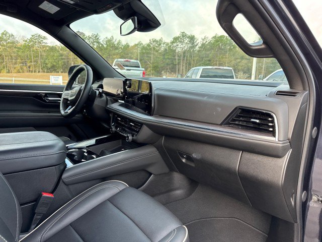 Used 2025 Chevrolet Tahoe Premier RWD image 10