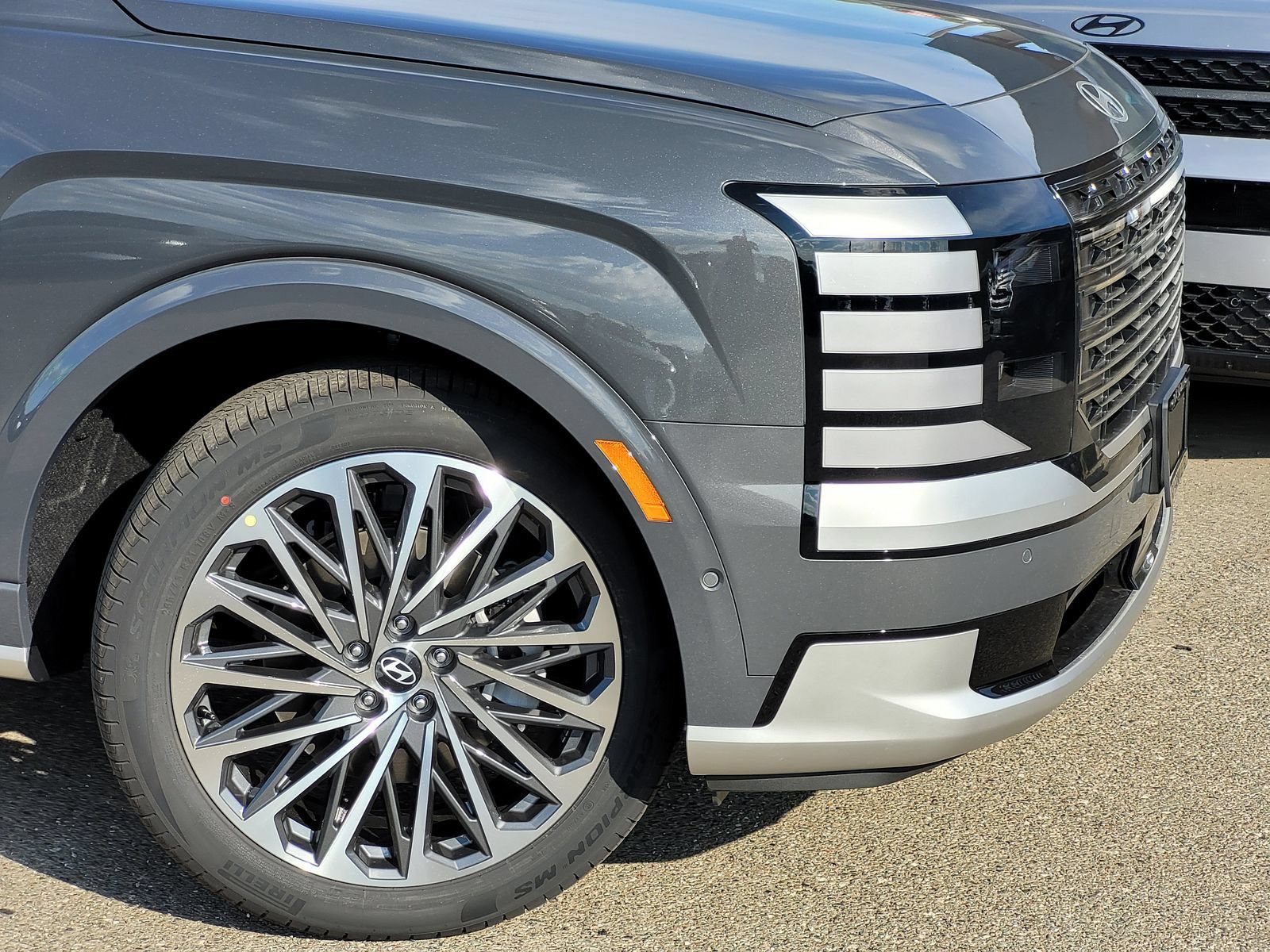 New 2026 Hyundai Palisade Calligraphy AWD/4WD image 3