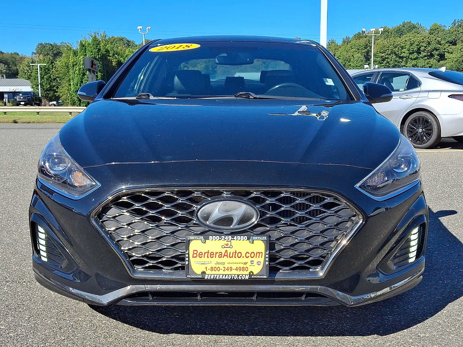 Used 2018 Hyundai Sonata Limited FWD image 2