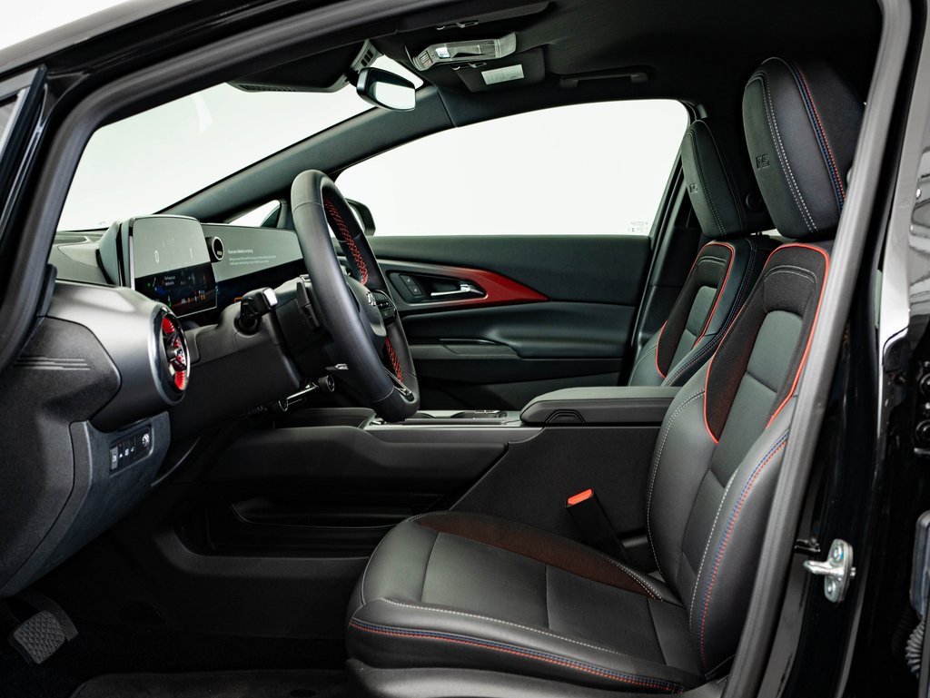 Used 2025 Chevrolet Equinox EV RS image 23