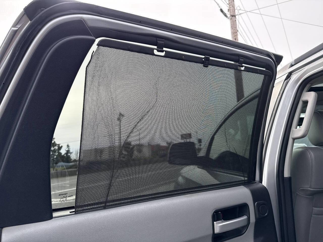 Used 2013 Toyota Sequoia Limited image 38