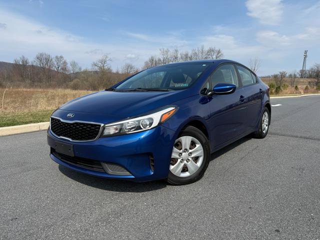 Used 2017 Kia Forte LX image 1