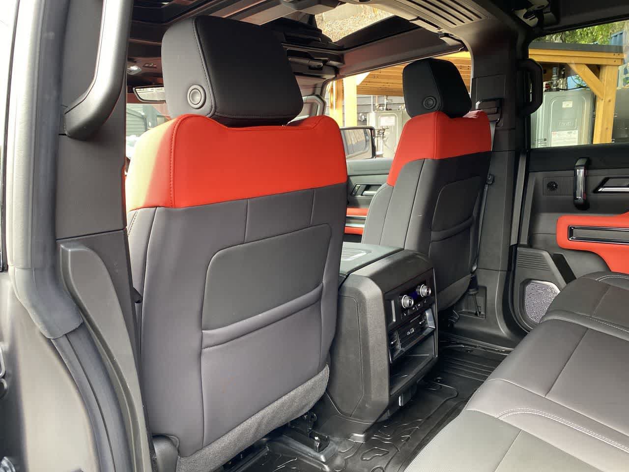 Used 2026 GMC Hummer EV 4x4 Crew Cab w/ Carbon Fiber Edition Package image 15