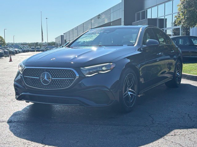 New 2027 Mercedes-Benz E 350 4MATIC Sedan image 4