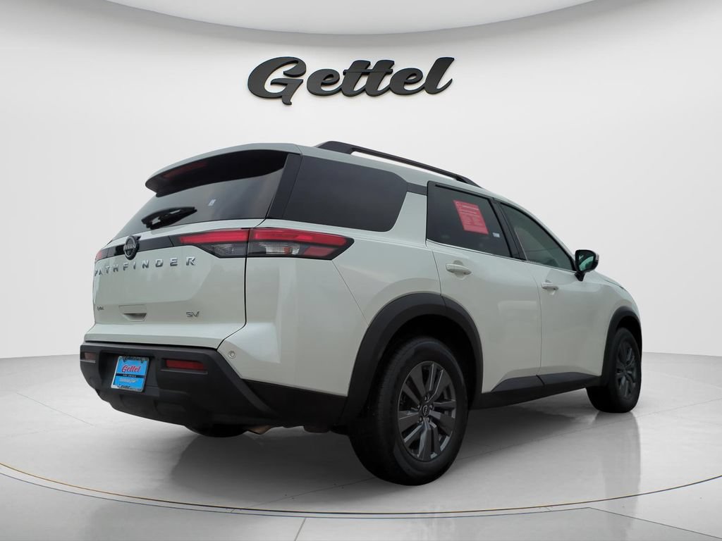 Certified 2024 Nissan Pathfinder SV FWD image 5