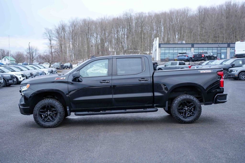 Used 2022 Chevrolet Silverado 1500 LT Trail Boss w/ Convenience Package II image 8