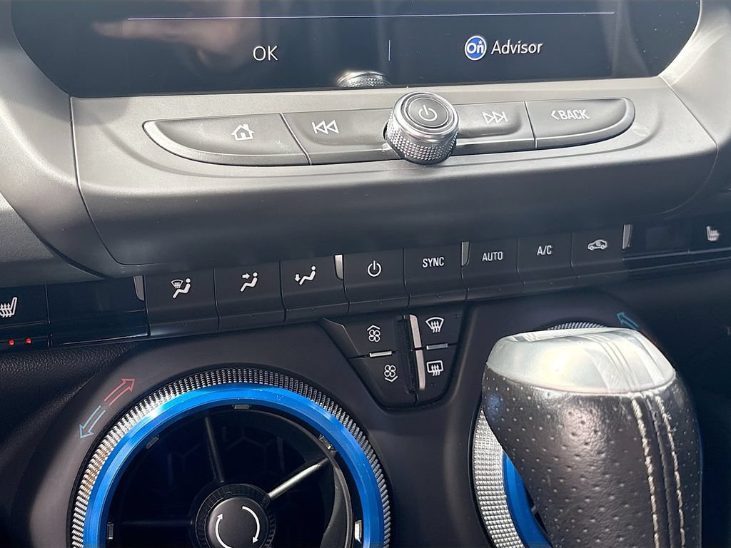 Used 2020 Chevrolet Camaro SS RWD image 16