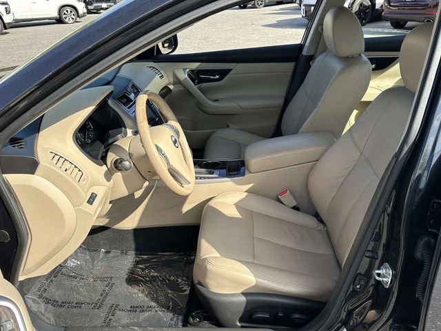 Used 2015 Nissan Altima 2.5 SL w/ Technology Package FWD image 18