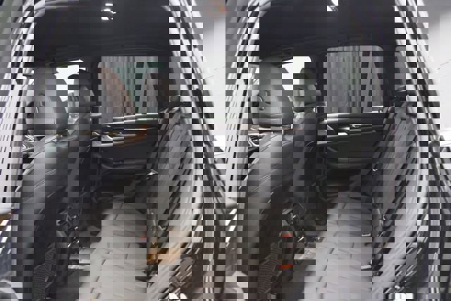 Used 2019 BMW X3 sDrive30i w/ Driving Assistance Package image 18