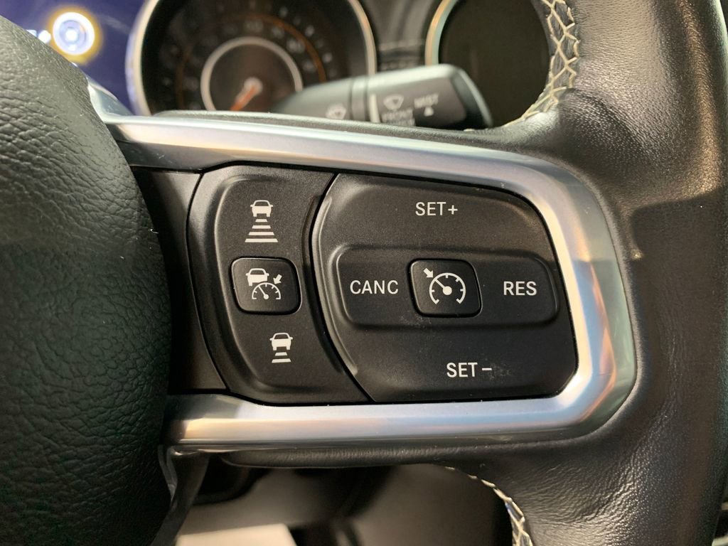Used 2020 Jeep Gladiator Overland image 13
