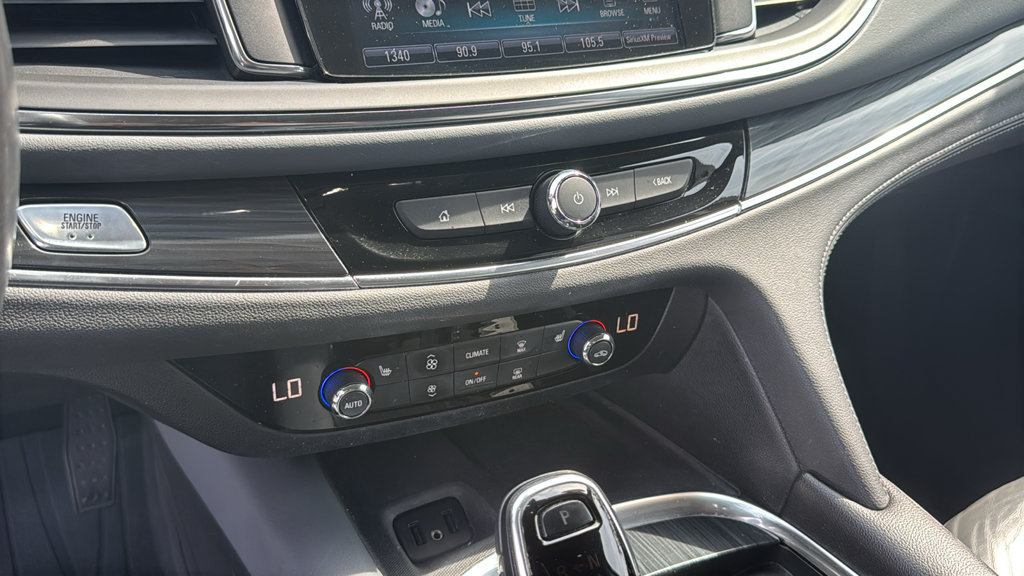 Used 2018 Buick Enclave Essence AWD/4WD image 21